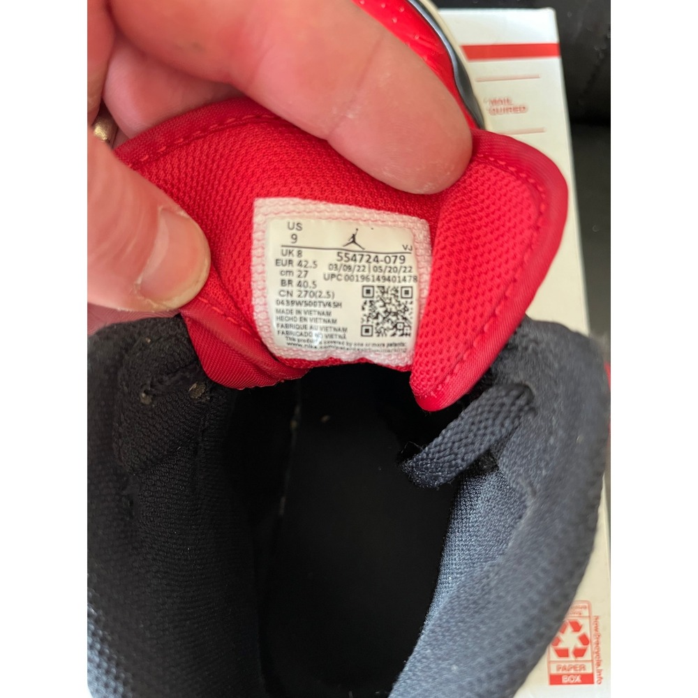 Nike Air Jordan 1 Mid Bred Toe - Picture 7 of 7